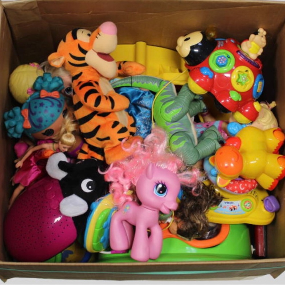 Kids toys ages 6m - 3y